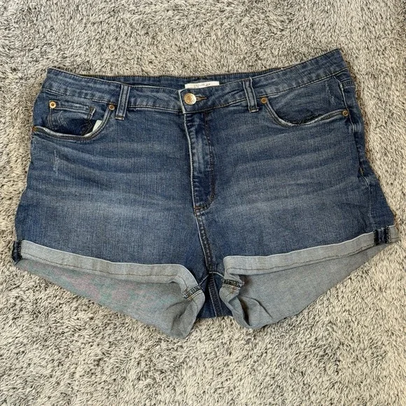 STS Blue Rolled Denim Shorts Women's Size 16 (33 Waist) - Picture 1 of 9